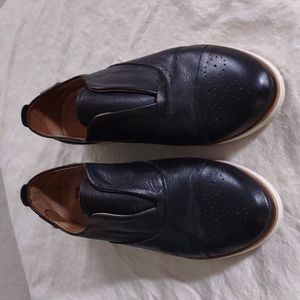 Pikolinos Santorini W7G-3517 black slip-on loafer 37